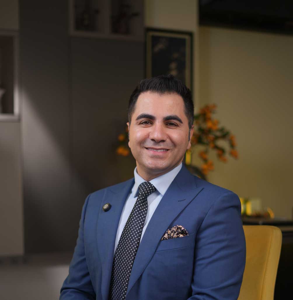 دکتر احسان صالح